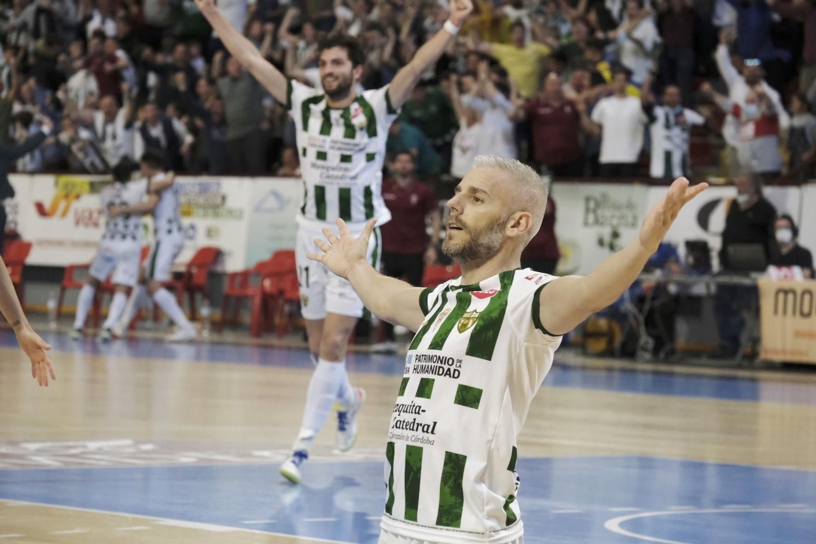 Miguelín celebra el gol de la victoria ante el Jaén Paraíso Interior.