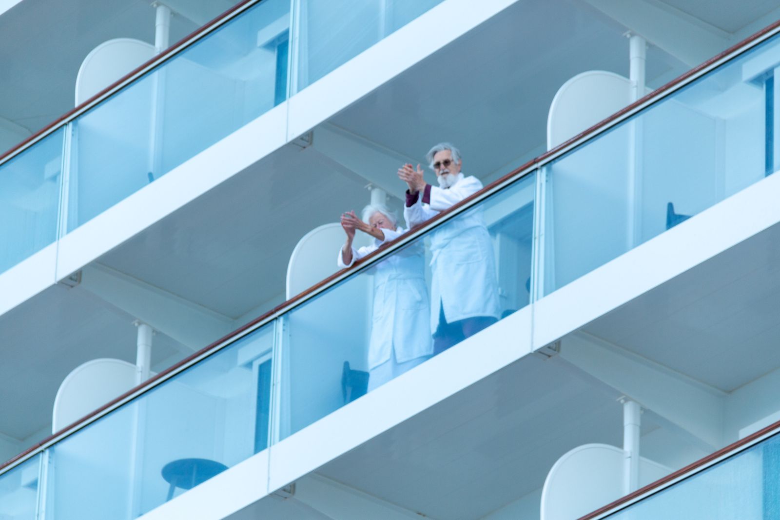 El Spirit Of Discovery inaugura la temporada de cruceros en el Puerto de Motril, en imágenes