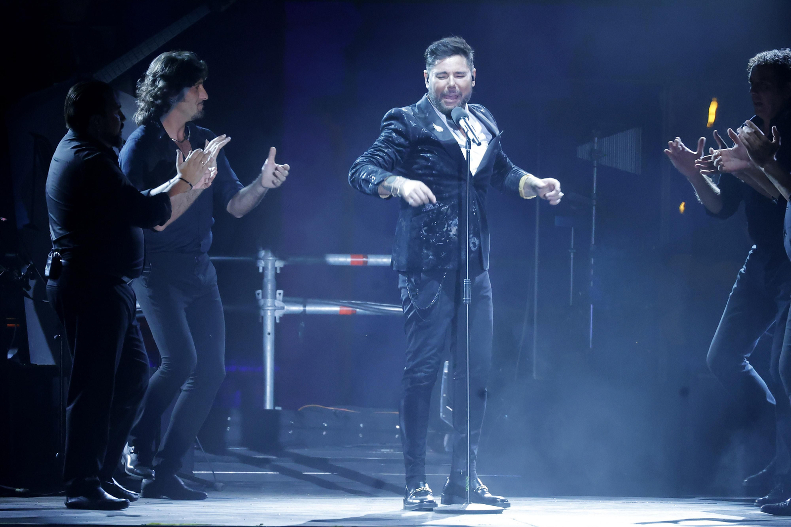 Las Imágenes del concierto de Miguel Poveda en Sevilla