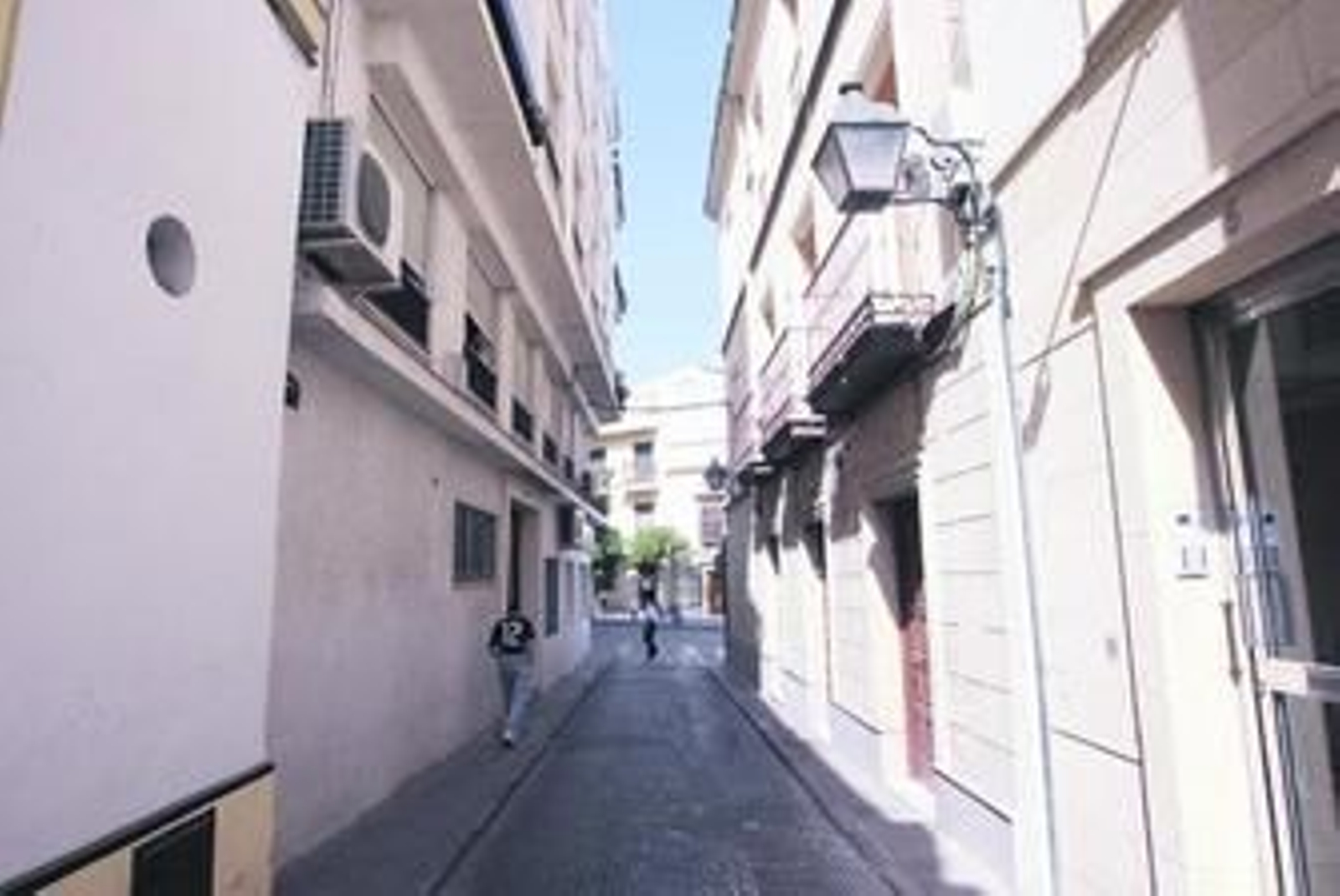 Imagen que presentaba ayer la calle Fate donde murió de un tiro el ex convicto a primera hora de la mañana.