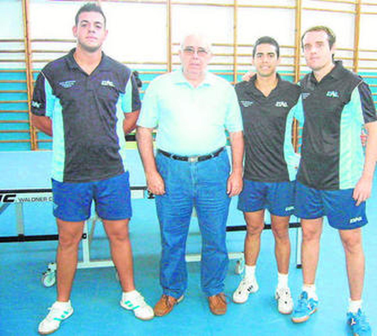 Jugadores y técnico del CD Hispanidad.