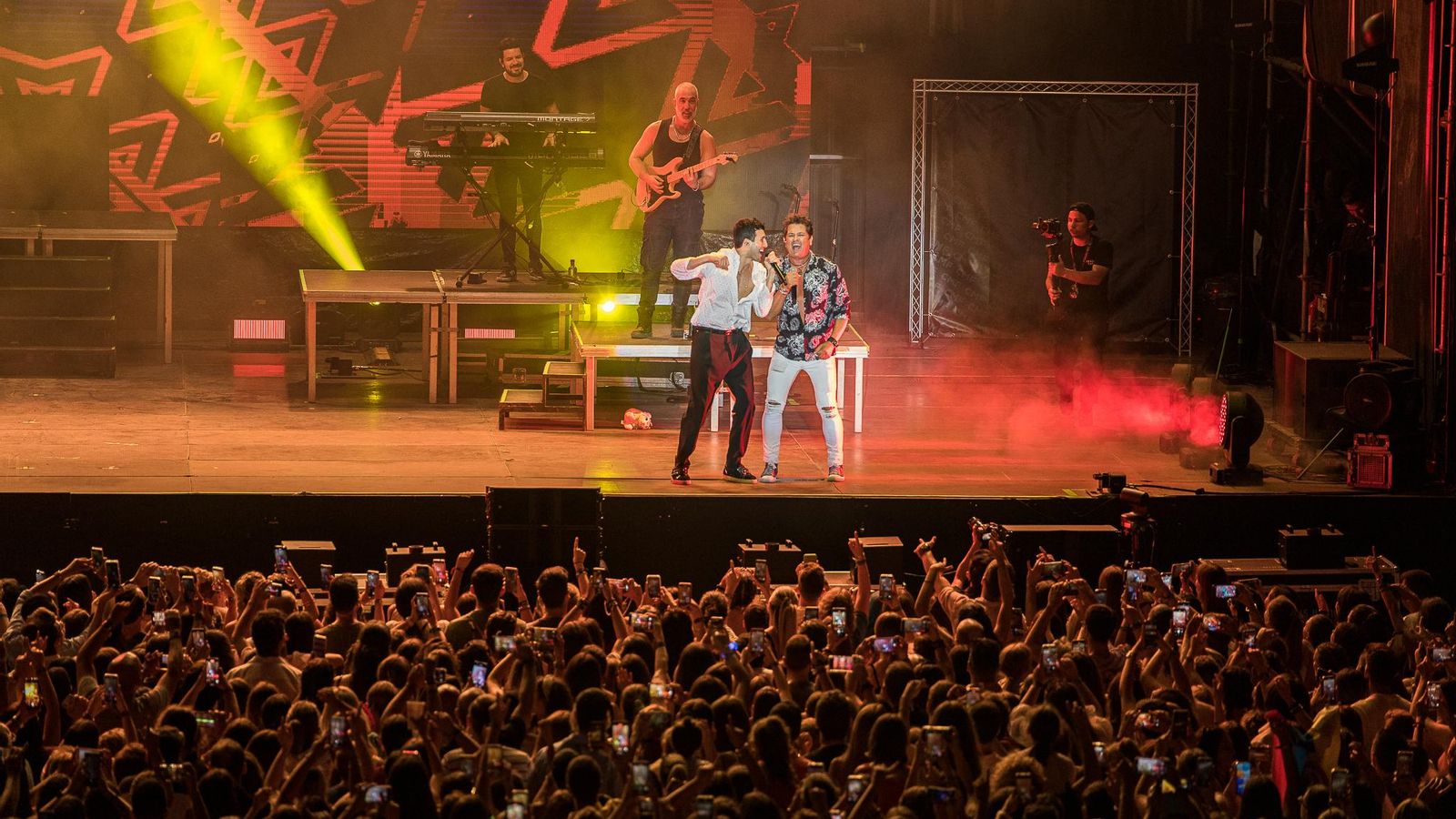 Sebastián Yatra y Carlos Vives en Concert Music Festival