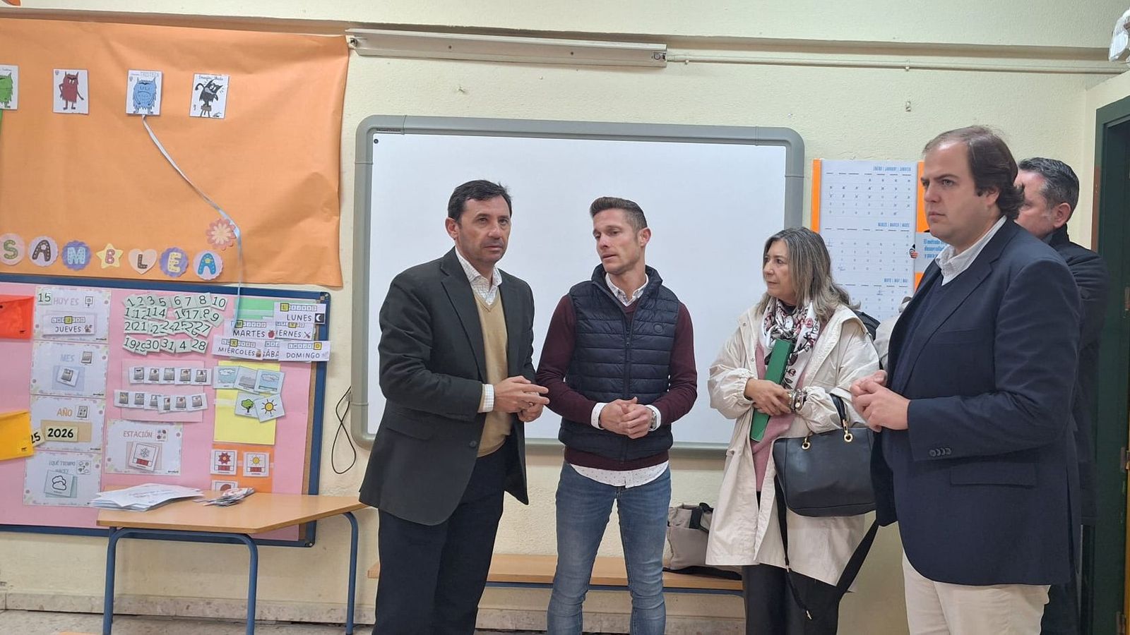 El subdelegado Javier Ros y el concejal Javier Vázquez visitan los CEIP Caetaria y Nuestra Señora de Europa en Algeciras.