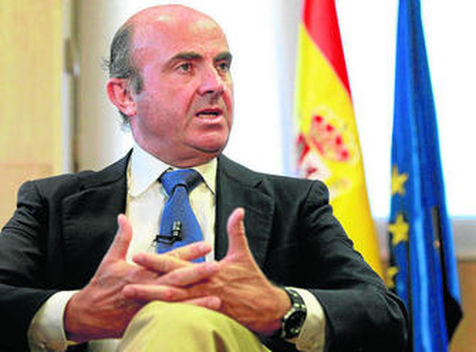 Luis de Guindos, durante la entrevista concedida a la agencia Efe.