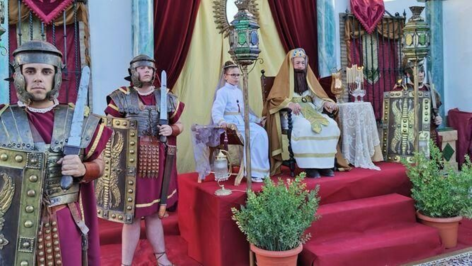 El Belén Viviente Pastoreño es un viaje al pasado reflejado en 27 cuadros vivos, cuidados al detalle, repartidos por muchas de casas de la Aldea donde se celebra la romería de la Pastora.