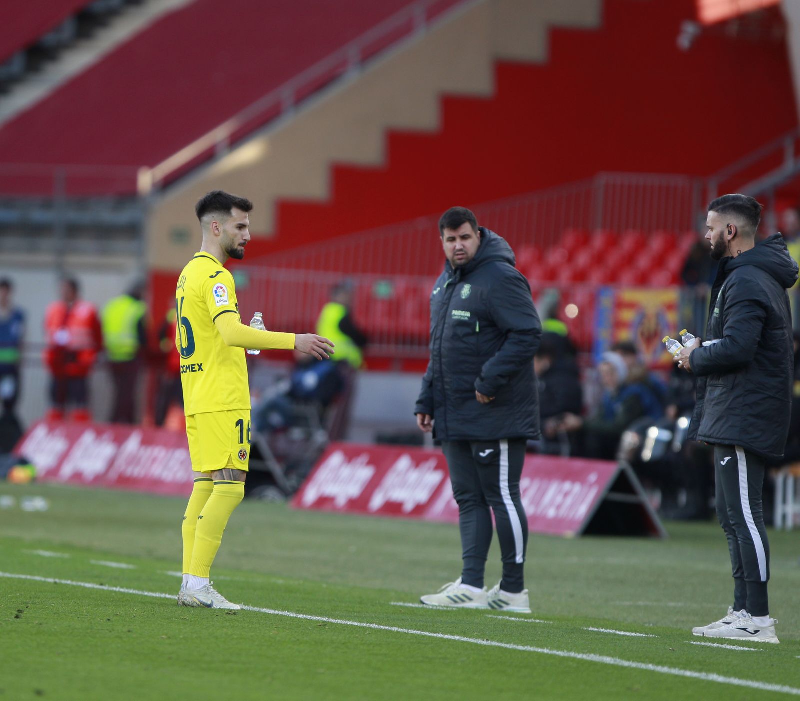Imágenes de la derrota de la U.D. Almería ante el Villarreal por 0 a 2