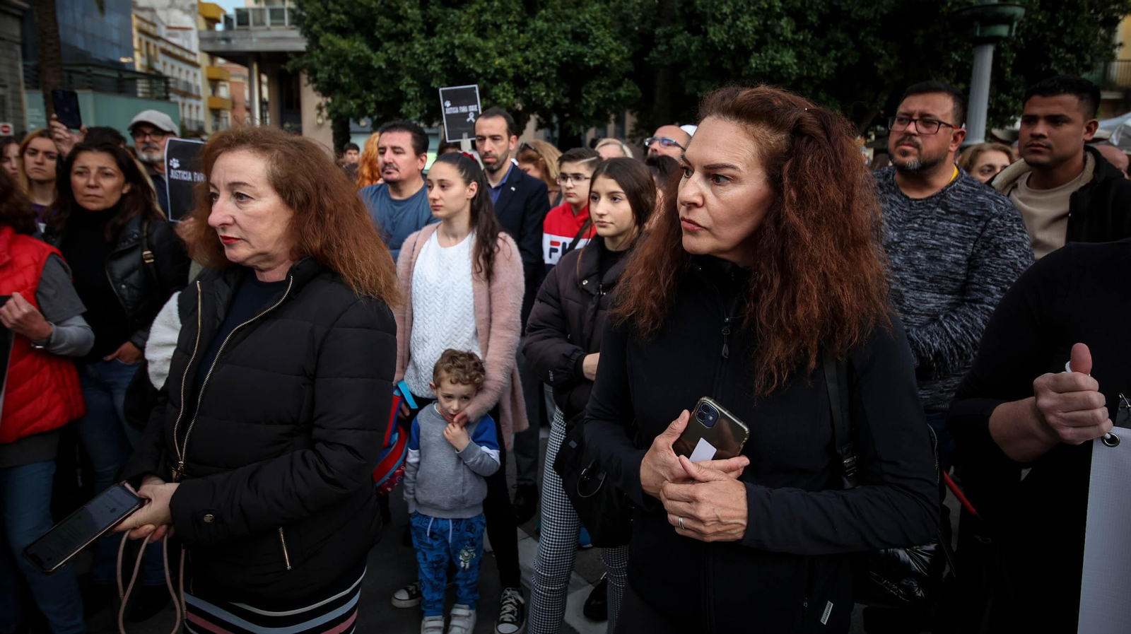 Protestas por el asesinato del perrito 'Oddie' en Jerez