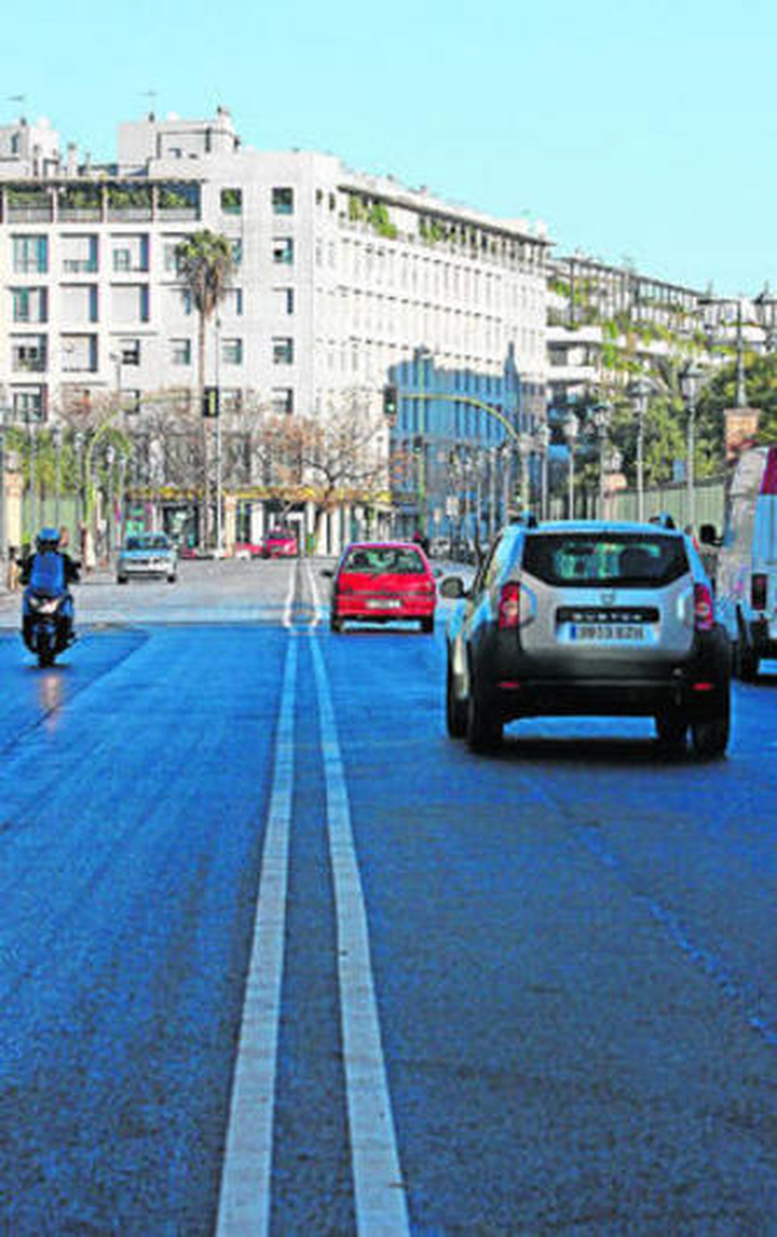 Baches: Dos millones gastados en el pavimento