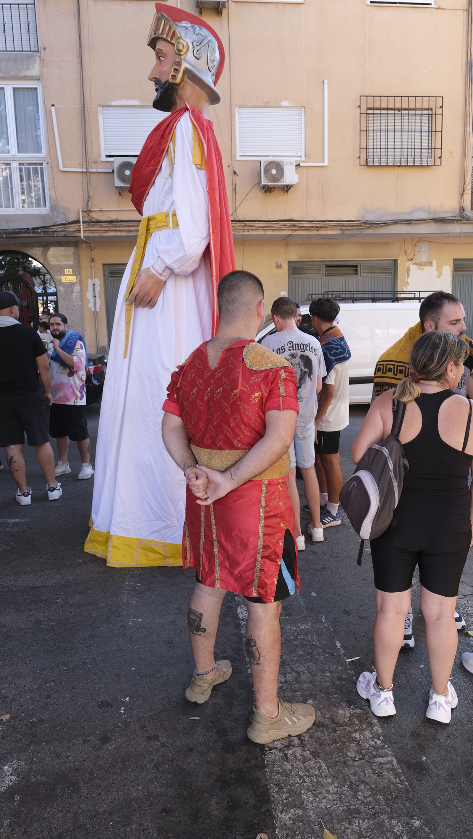 Gigantes y cabezudos en la Feria de Almería 2024, en imágenes