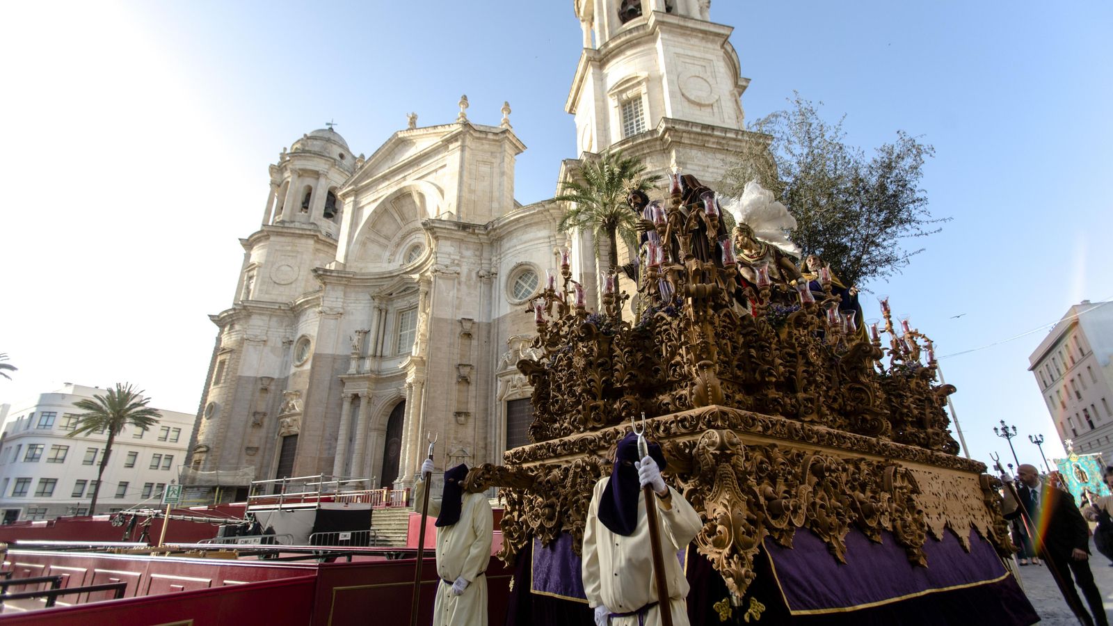 Imágenes del regreso del Prendimiento a su templo en la Semana Santa de Cádiz 2022 Imágenes del regreso del Prendimiento a su templo en la Semana Santa de Cádiz 2022