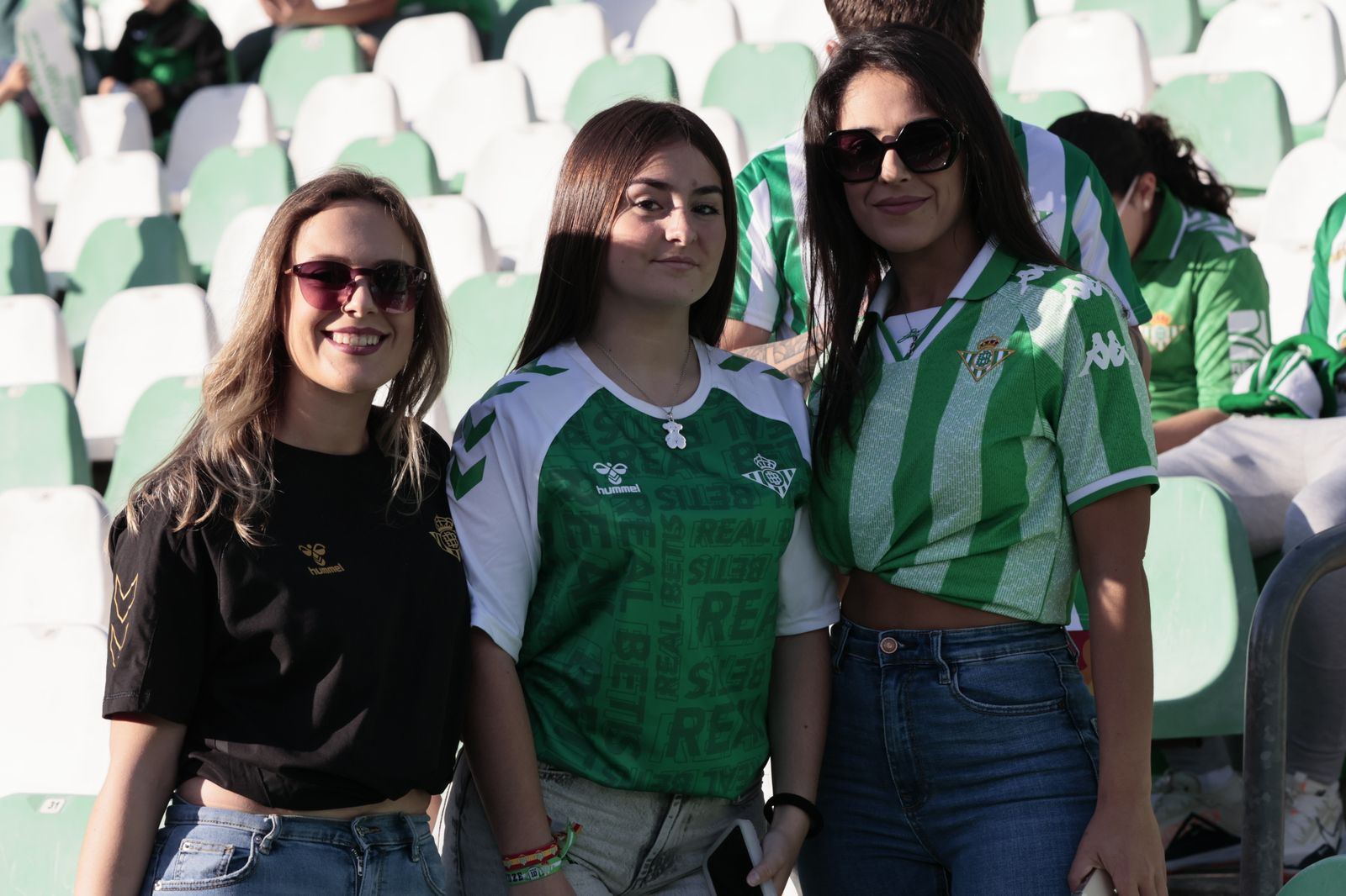 Buscáte en las gradas del Villamarín