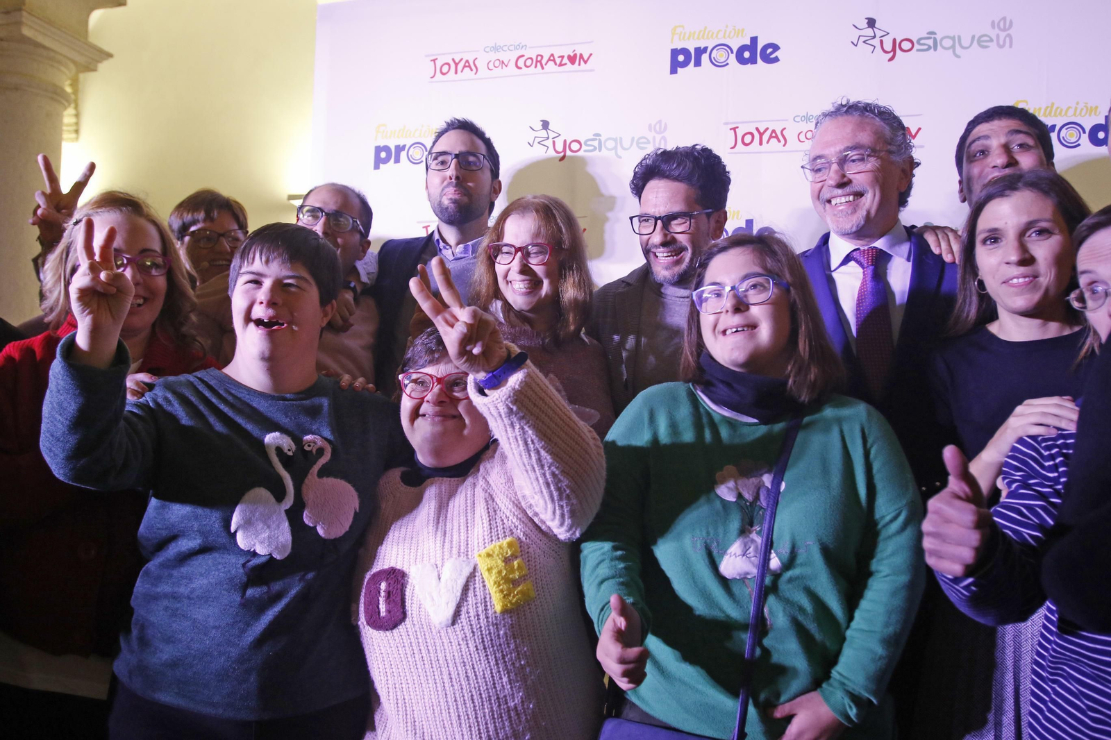 Presentación de 'Joyas con corazón', de Yosíquesé y Prode