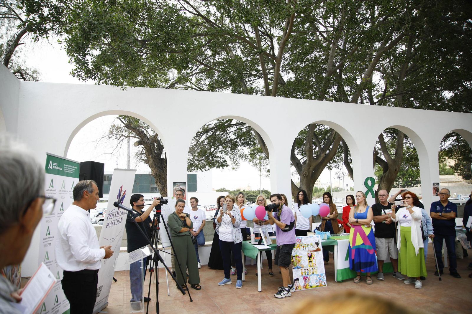Las imágenes del "Día mundial de la salud mental" en Almería