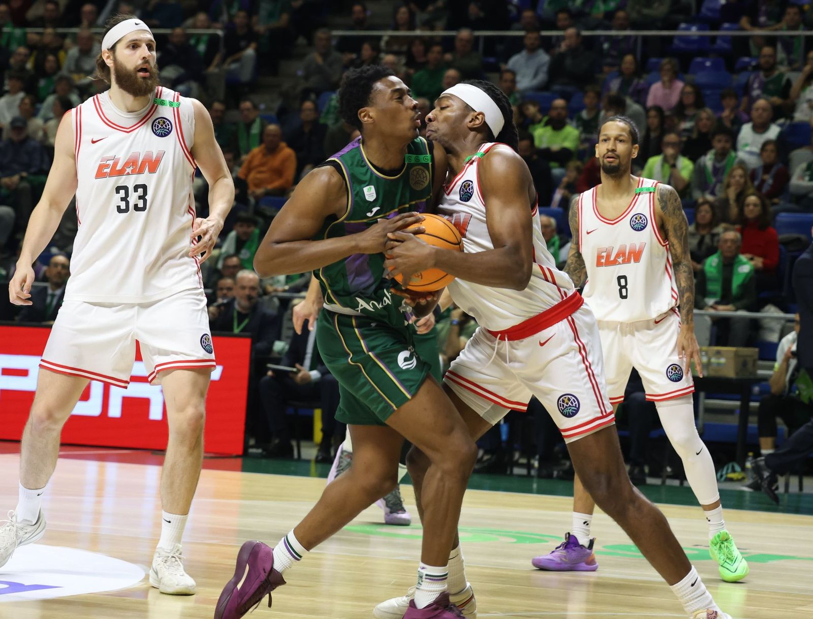 El Unicaja-Elan Chalon, en fotos