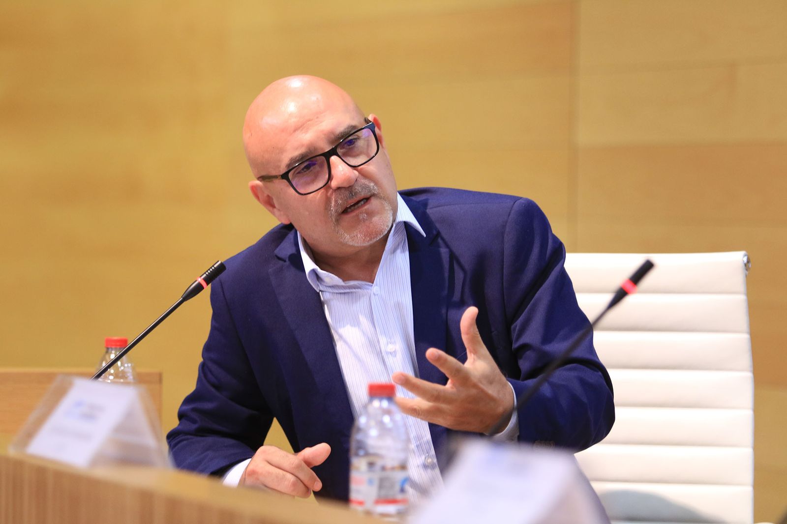 Diario de los Libros, con Fernando J. Múñez y su novela 'Antes se secará al tierra'