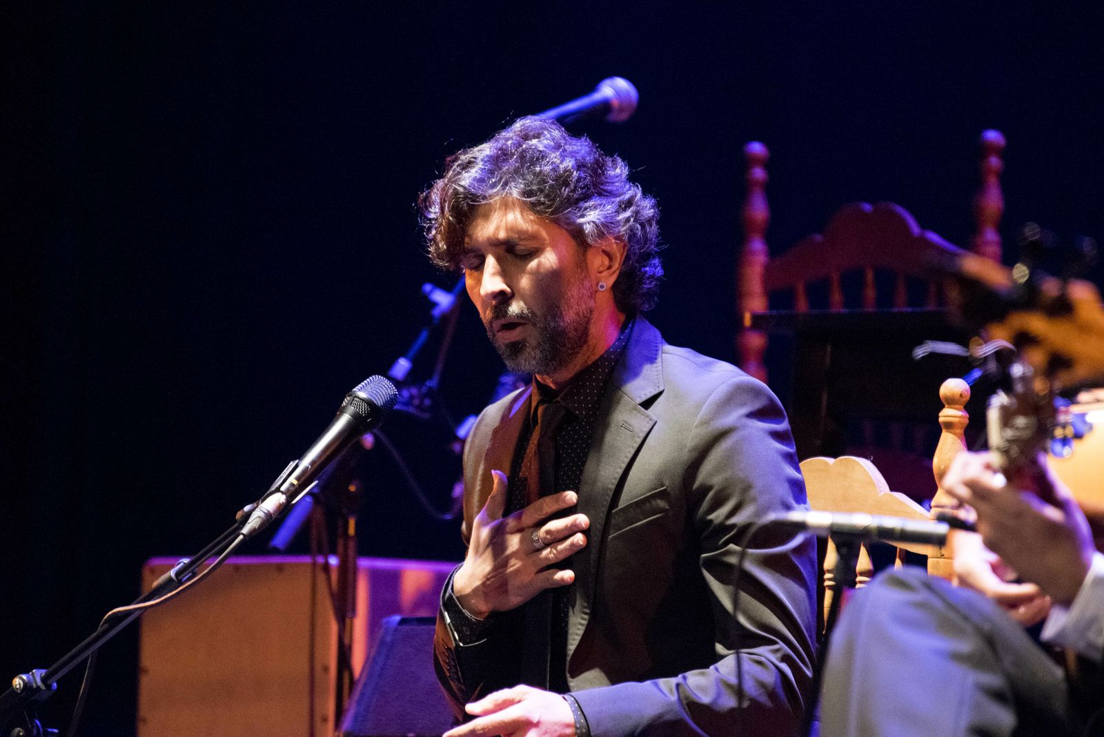 El cantaor onubense ofreció un recital de corte clásico en Sevilla.