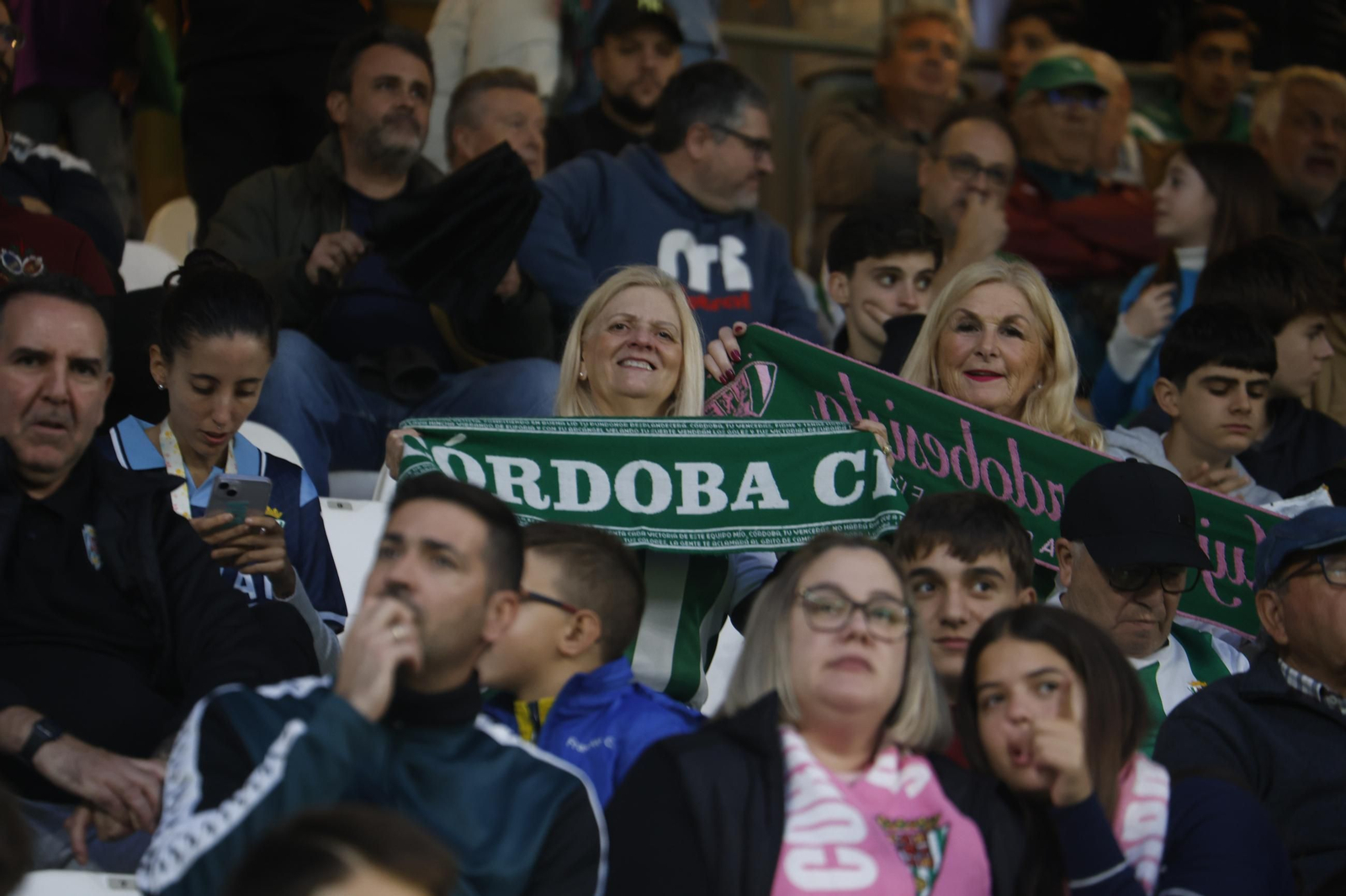 Las mejores fotos del ambiente en El Arcángel para el Córdoba CF - Deportivo