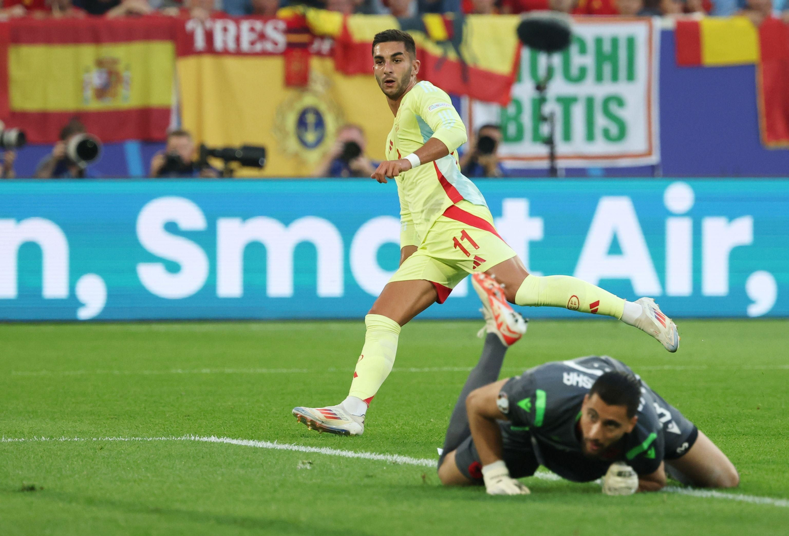 Las fotos del Albania - España