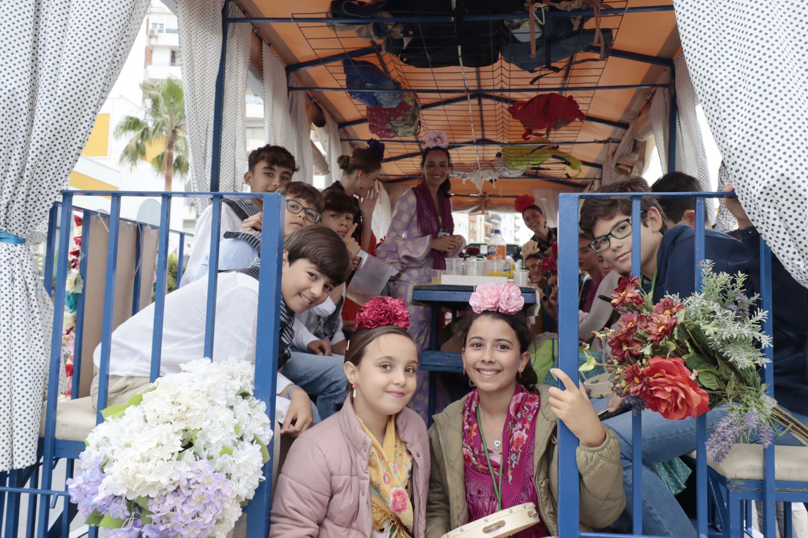 Imágenes de los carros de la Hermandad del Rocío de Huelva