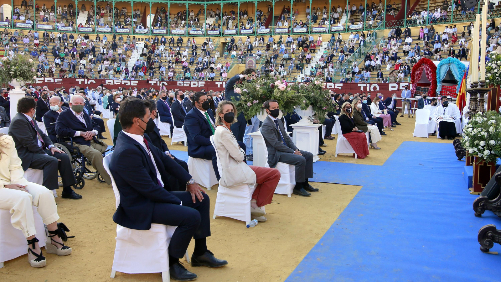 Imágenes de la Misa de Pentecostés en la Plaza de Toros de Jerez