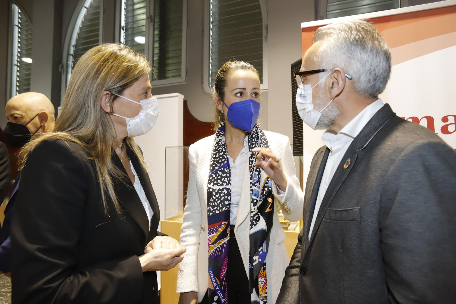 Imágenes de las jornadas del encuentro ‘Pasado, presente y futuro de la Minería Metálica en Huelva’,  en las cocheras del Puerto