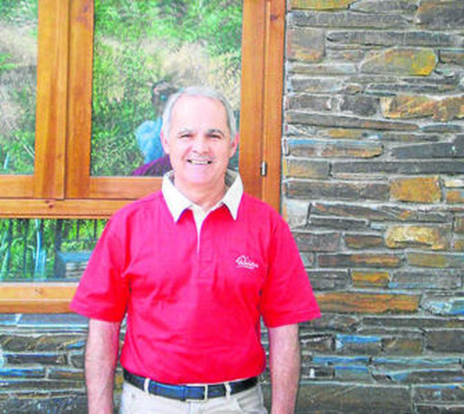 Un trabajador 24 horas que cambió el coche por la retroexcavadora Rafael García Sola (IU)