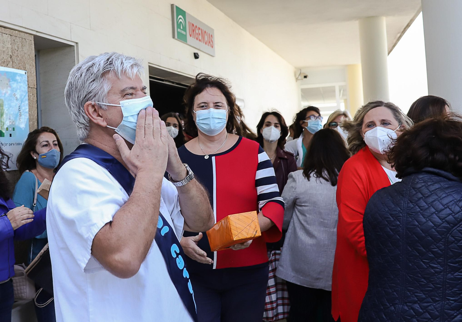 Homenaje al doctor Luis Pérez Bello en el hospital de Jerez