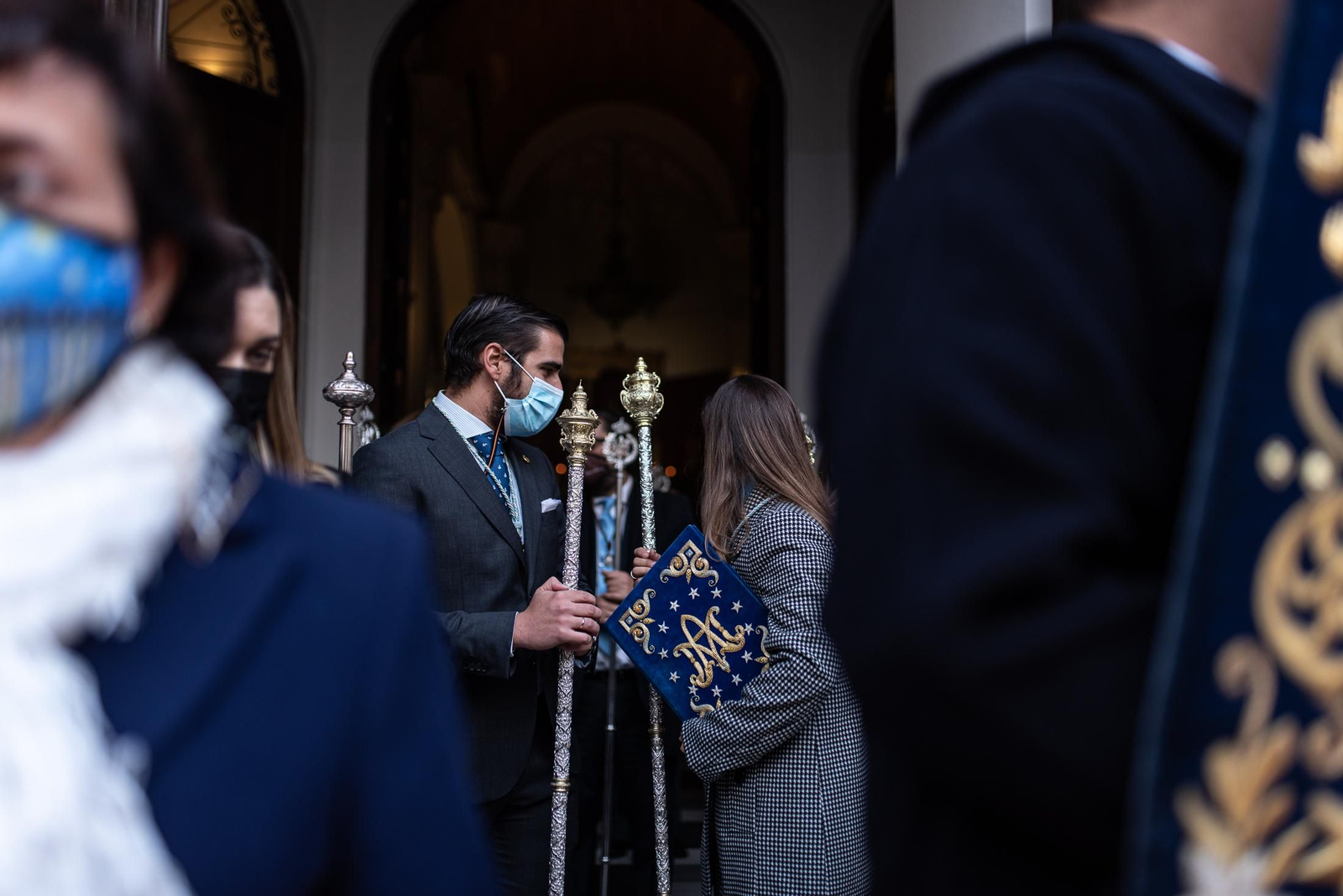 Imágenes de la Inmaculada Concepción procesionando por las calles de Huelva