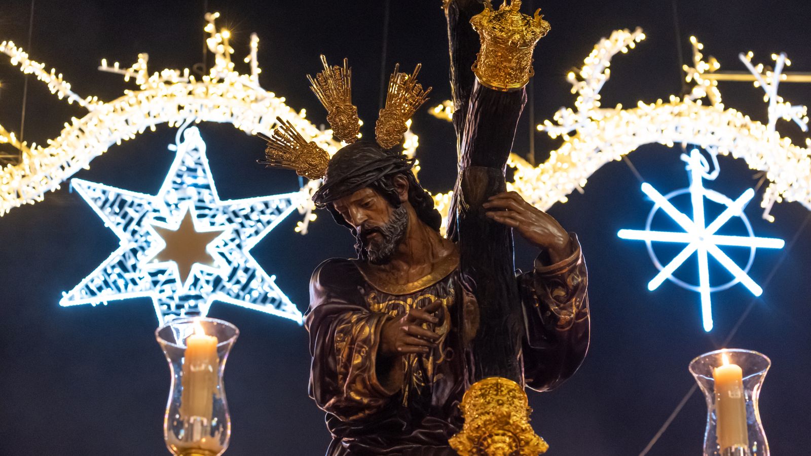 El vía crucis extraordinario de la Candelaria, en imágenes