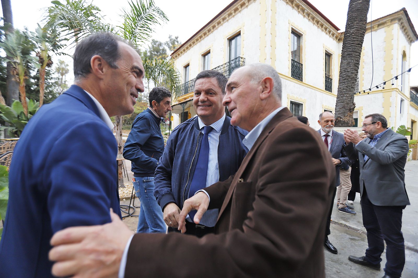 Imágenes de la recepción del Foro Gerardo Rojas de Huelva Información