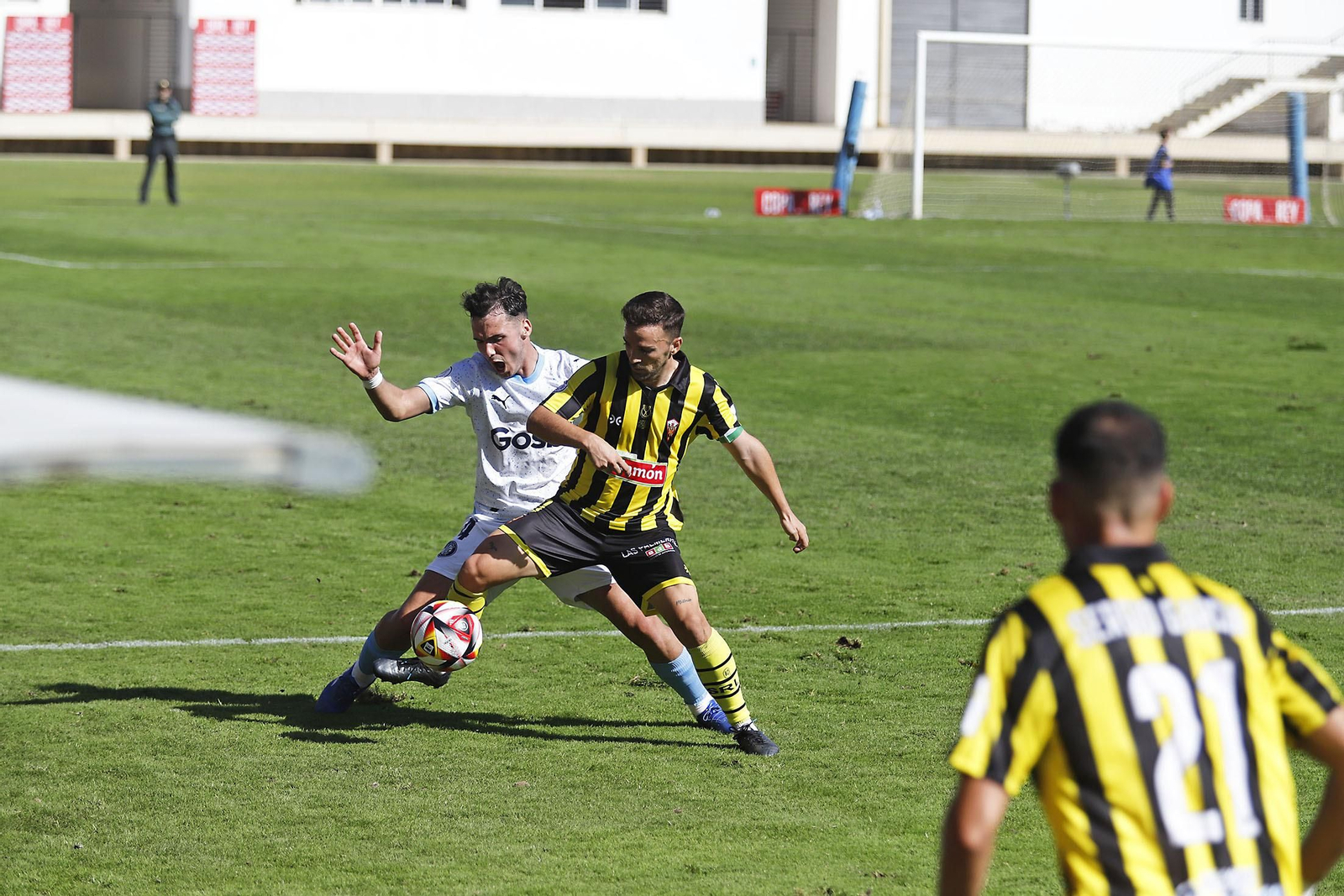 Imágenes del encuentro de Copa del Rey entre el San Roque de Lepe y el Girona