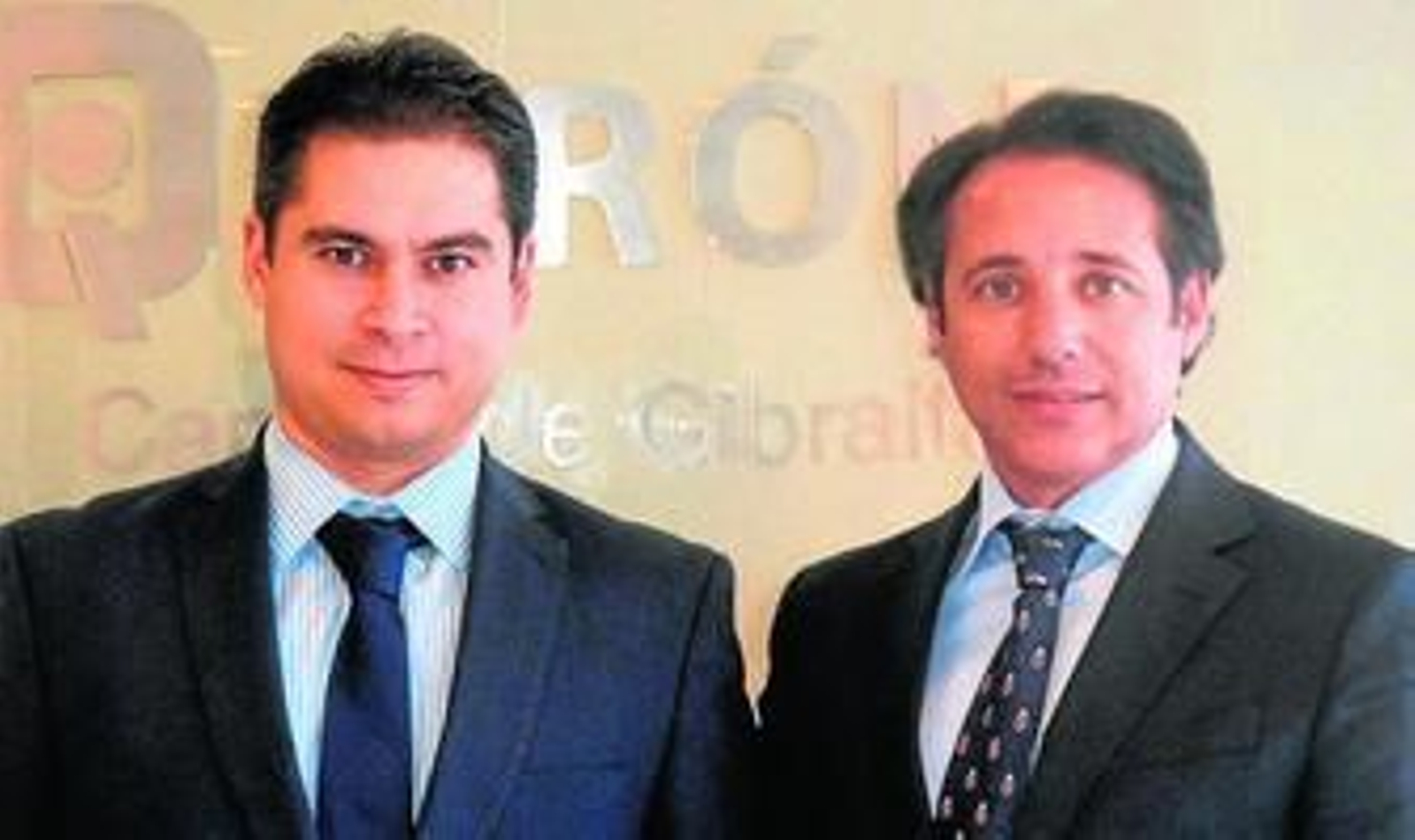 Los doctores Francisco José Romero y Antonio Feria, de Quirón. Los doctores Francisco José Romero y Antonio Feria, de Quirón.