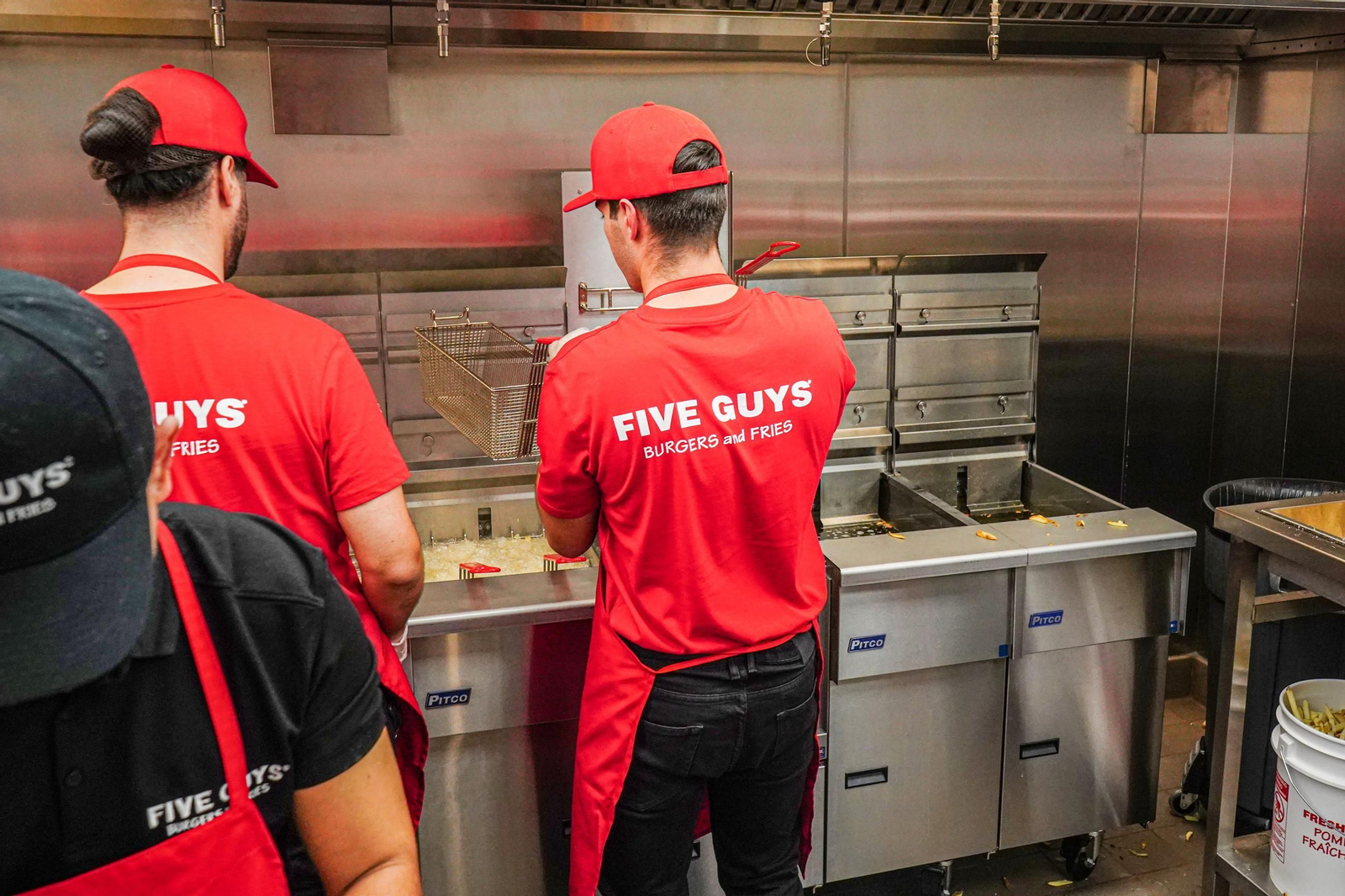 Así es la nueva hamburguesería del centro de Granada: todas las imágenes de Five Guys