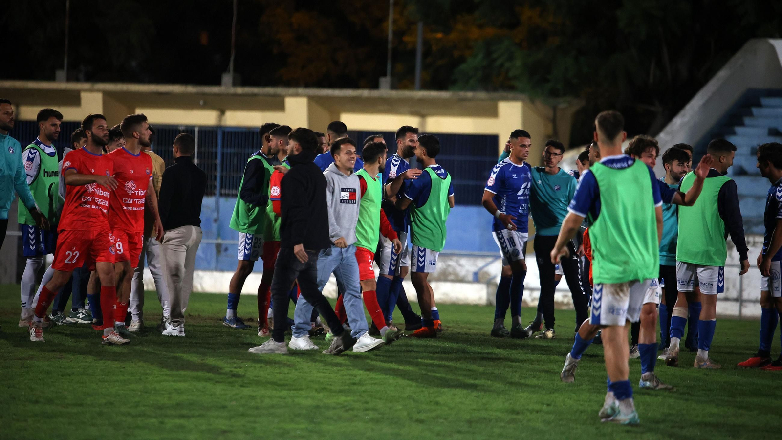 Imágenes del Xerez DFC contra la Deportiva Minerva en el Pedro Garrido de Jerez