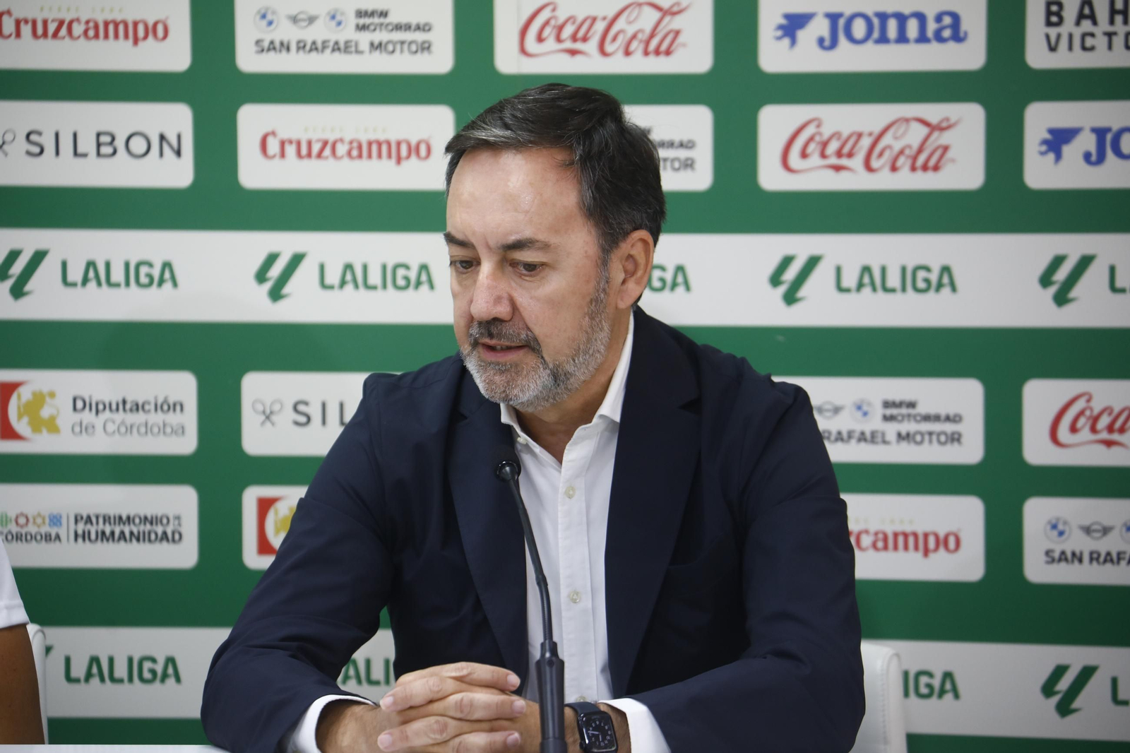 Las mejores fotos de la presentación de Ignasi Vilarrasa como nuevo jugador del Córdoba CF
