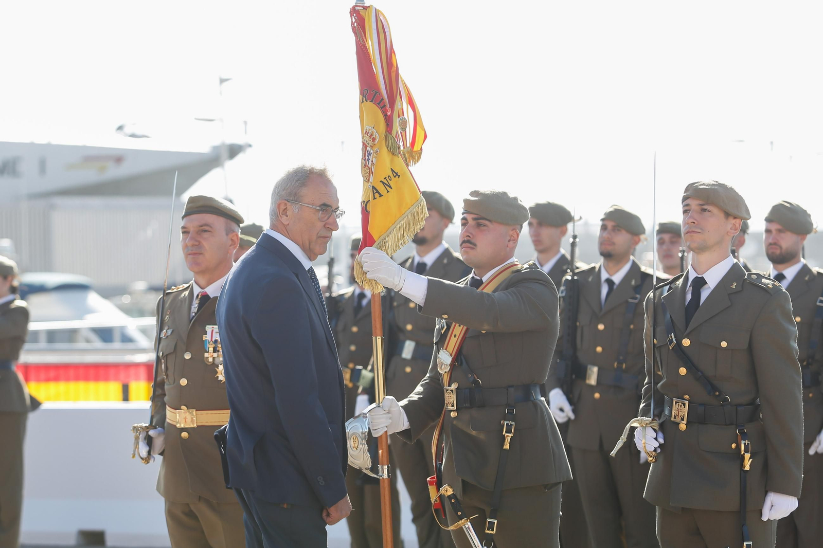 Las fotos de la jura de bandera civil en Tarifa