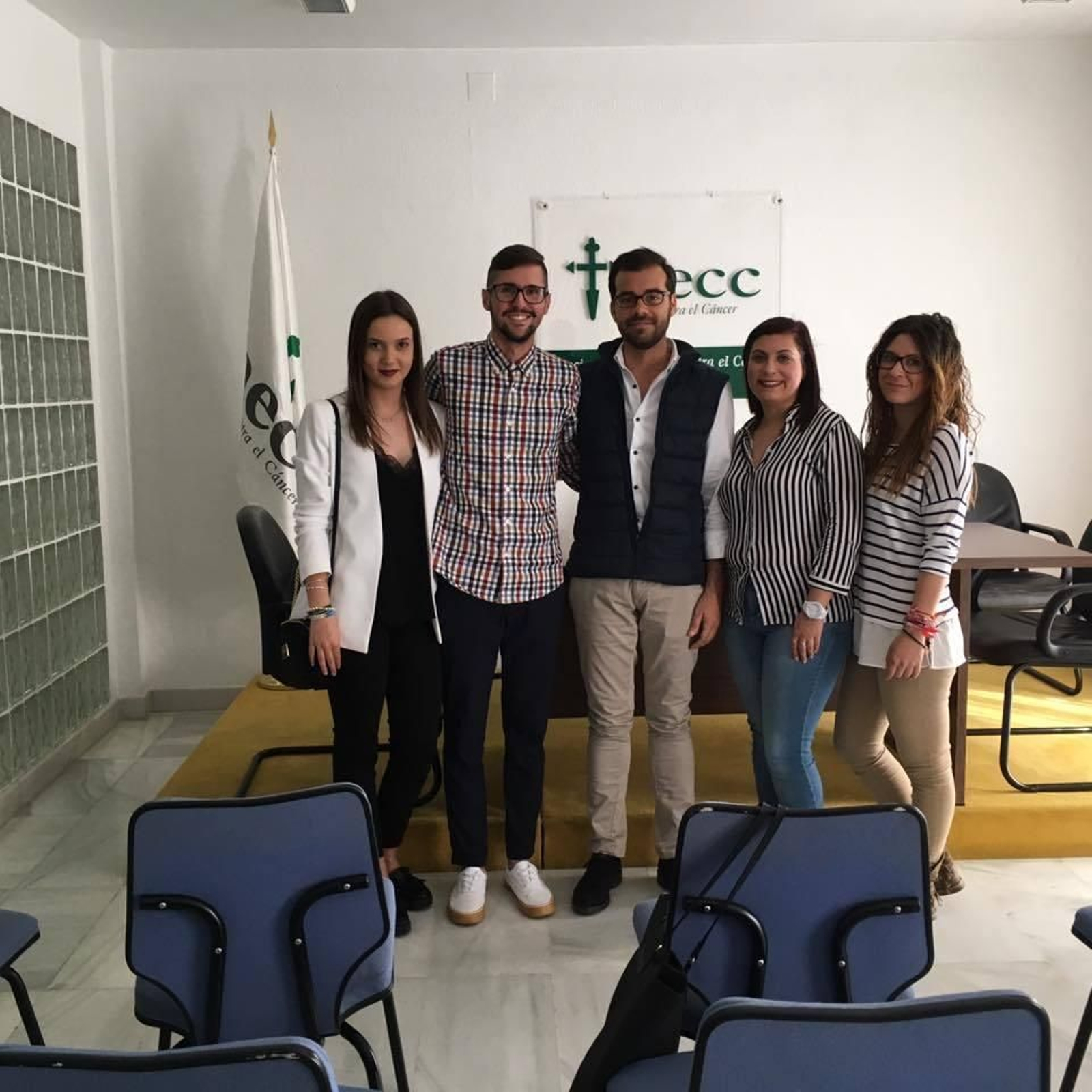 Acuerdo de la AECC con el Ayuntamiento de Enix.