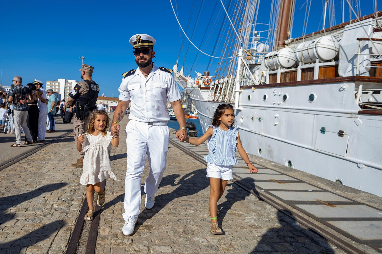 Armada: Las mejores imágenes de la llegada del 'Juan Sebastián de Elcano' a Cádiz Armada: Las mejores imágenes de la llegada del 'Juan Sebastián de Elcano' a Cádiz