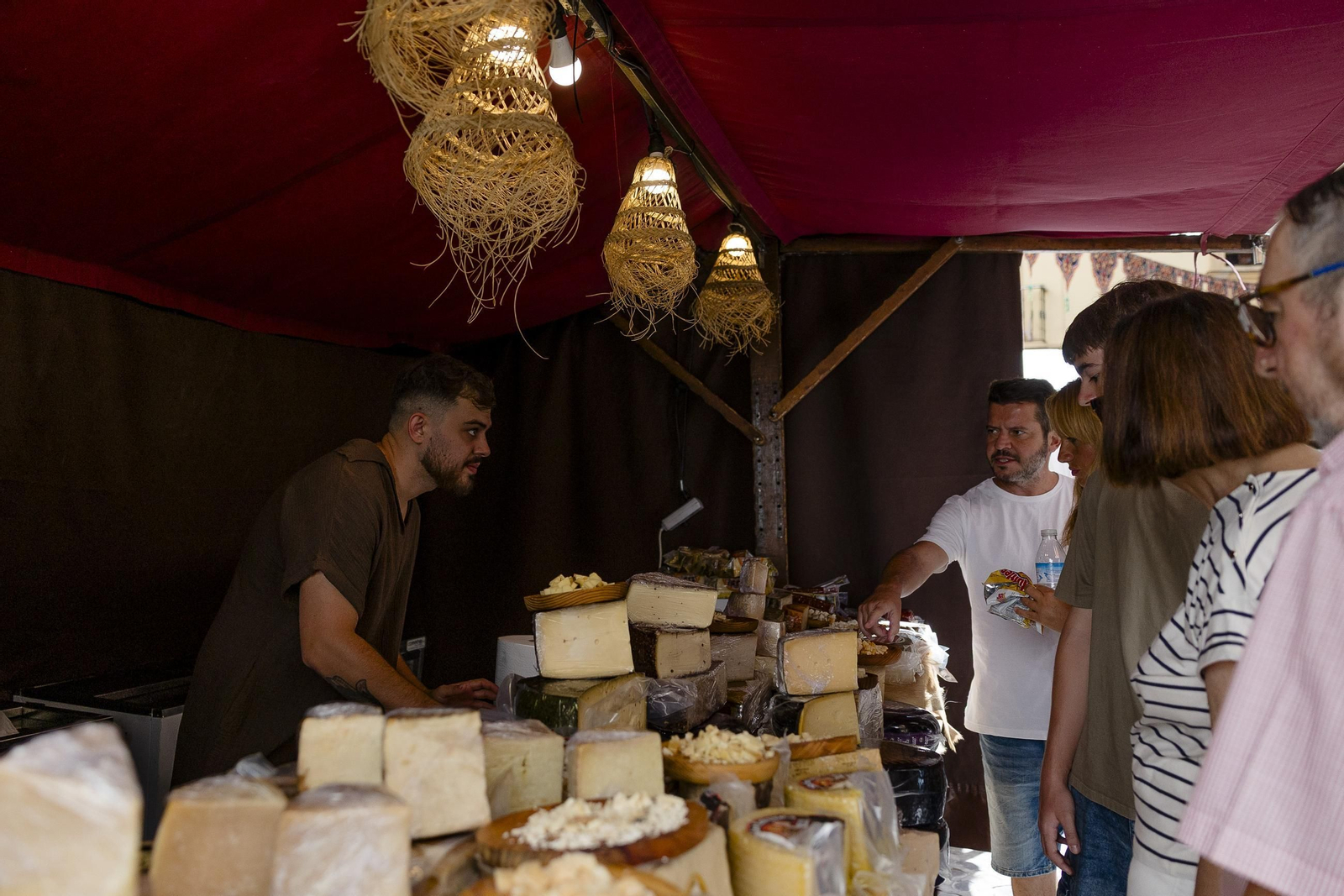 Imágenes de la inauguración del mercado andalusí