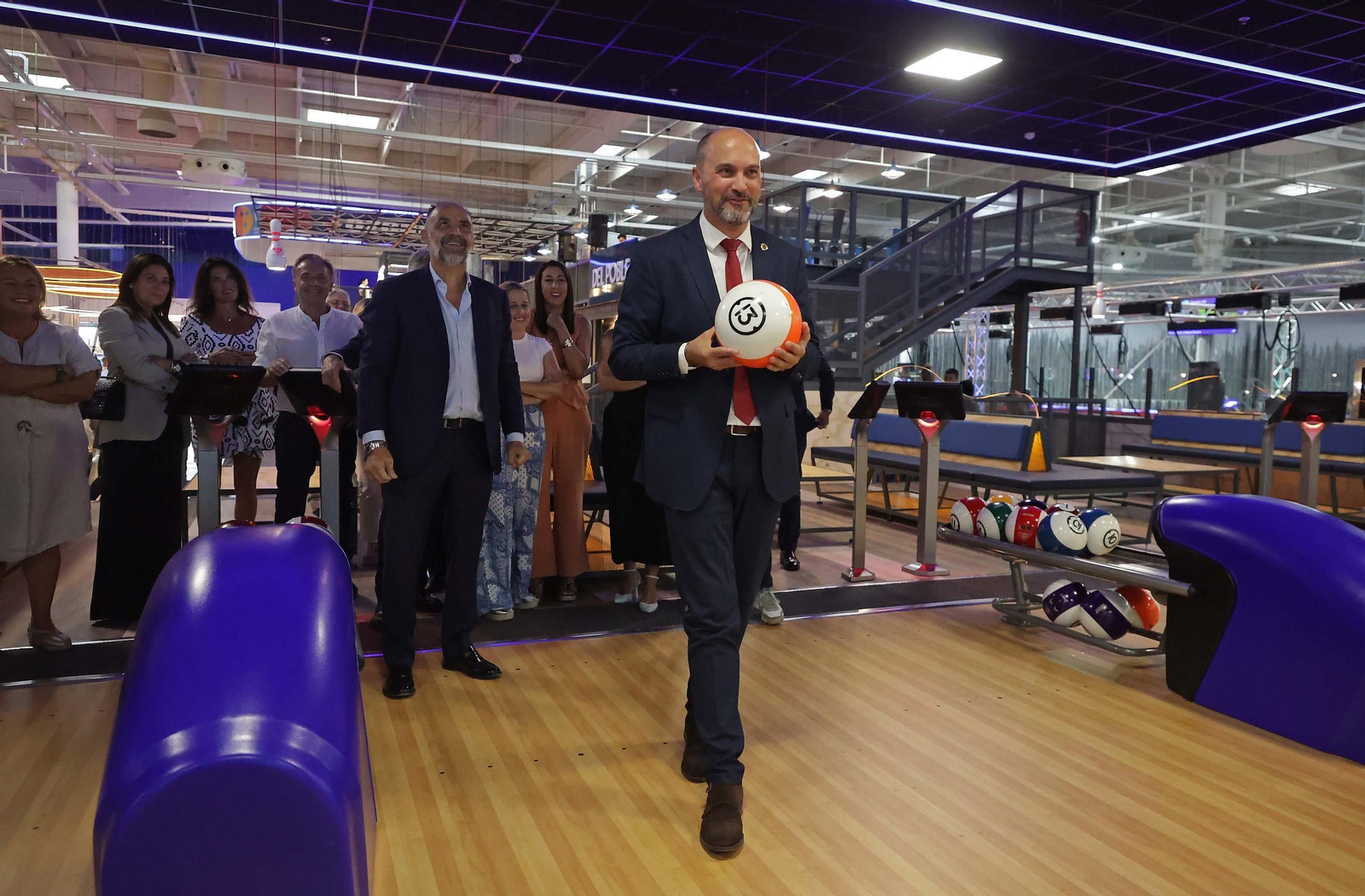 Fotos de la inauguración de Mega Ozone Browling en Los Barrios