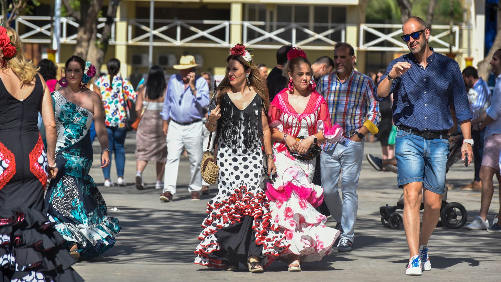 Fotos del miercoles en la Feria Real de Algeciras Dia de la Mujer