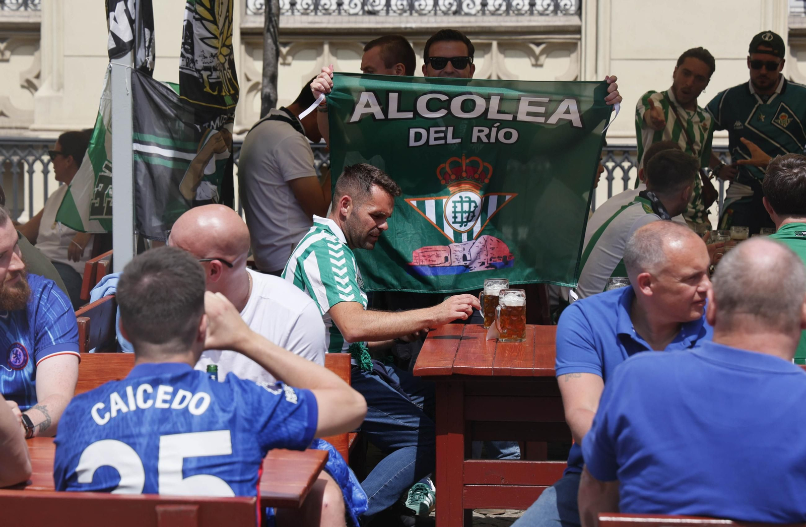 Ambiente previo a la final de la Conference League en Wroclaw (Breslavia)