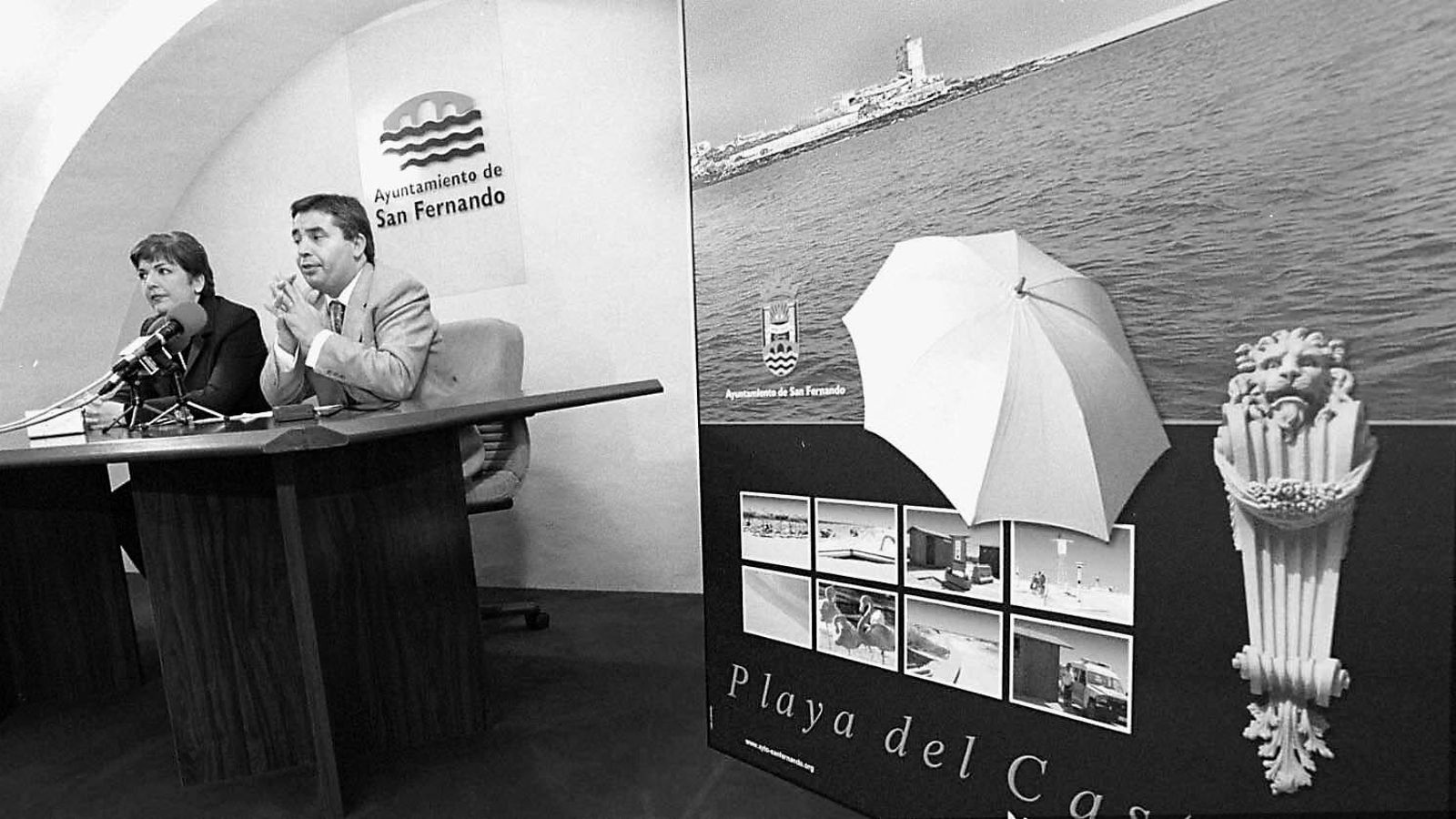Presentación de la propuesta que el Ayuntamiento de San Fernando llevó a FITUR, centrada en la playa de Camposoto.