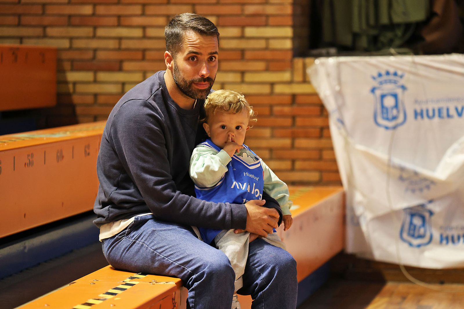 Las imágenes del partido de vuelta entre el Ciudad de Huelvay el Homs UE Mataró