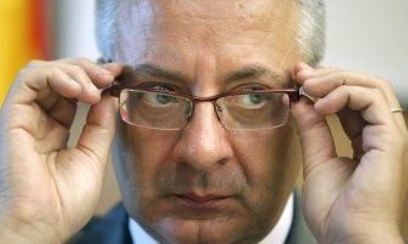 Blanco denuncia que hay una campaña para "demonizar" a Zapatero