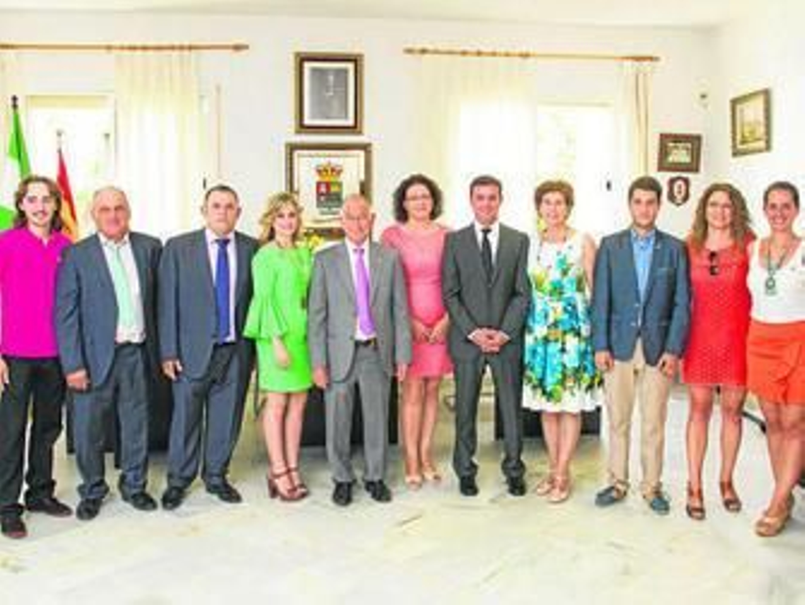 La alcaldesa de Balanegra y miembros de la Comisión Gestora junto a Amat el día de su constitución en julio. La alcaldesa de Balanegra y miembros de la Comisión Gestora junto a Amat el día de su constitución en julio.