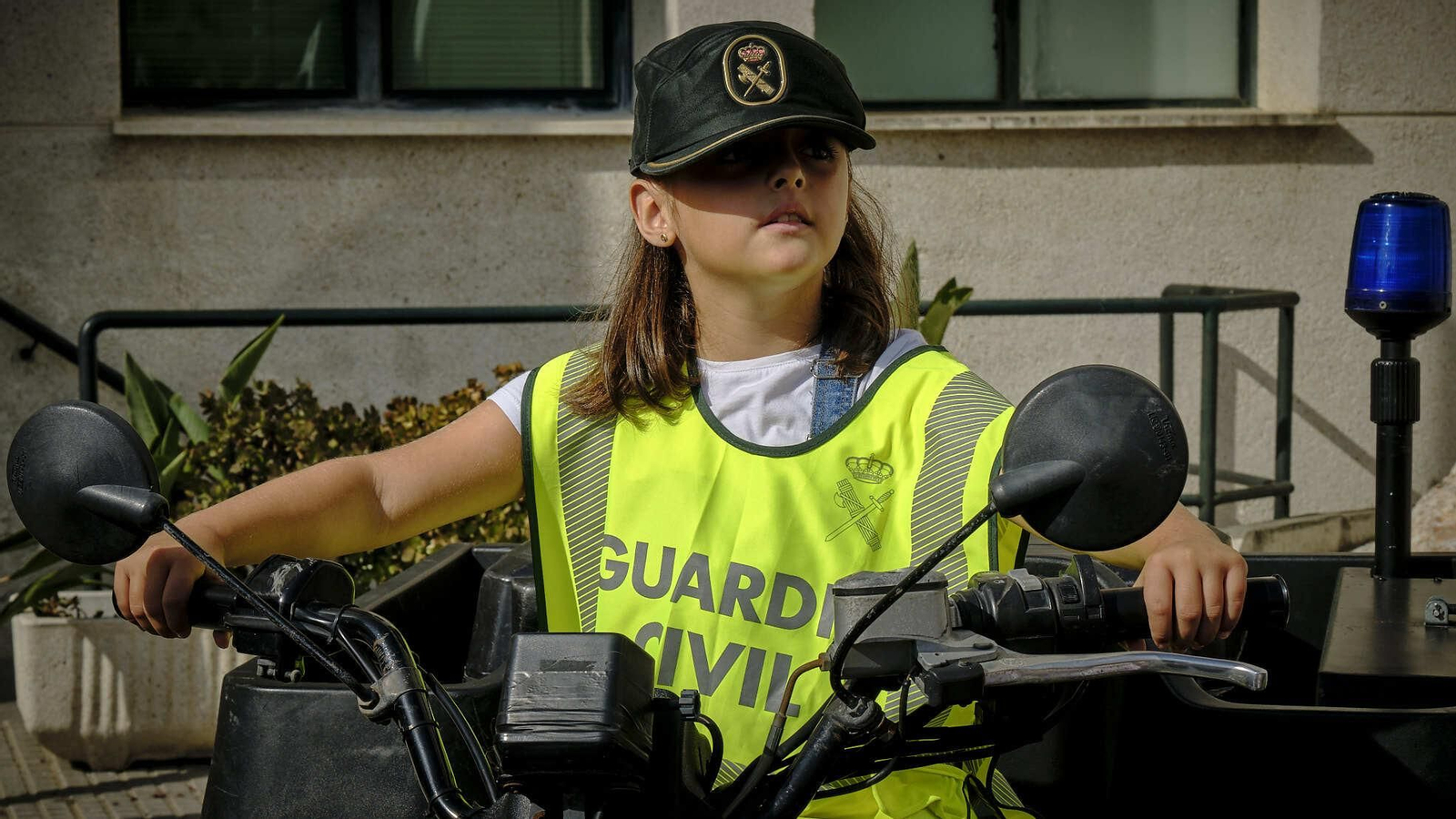 Instantánes durante la jornada de Puertas abiertas en el patio la Comandancia