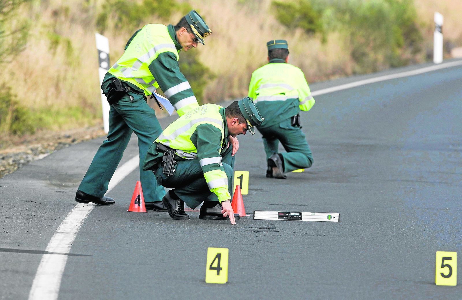 La Guardia Civil investiga el accidente de Huétor Santillán