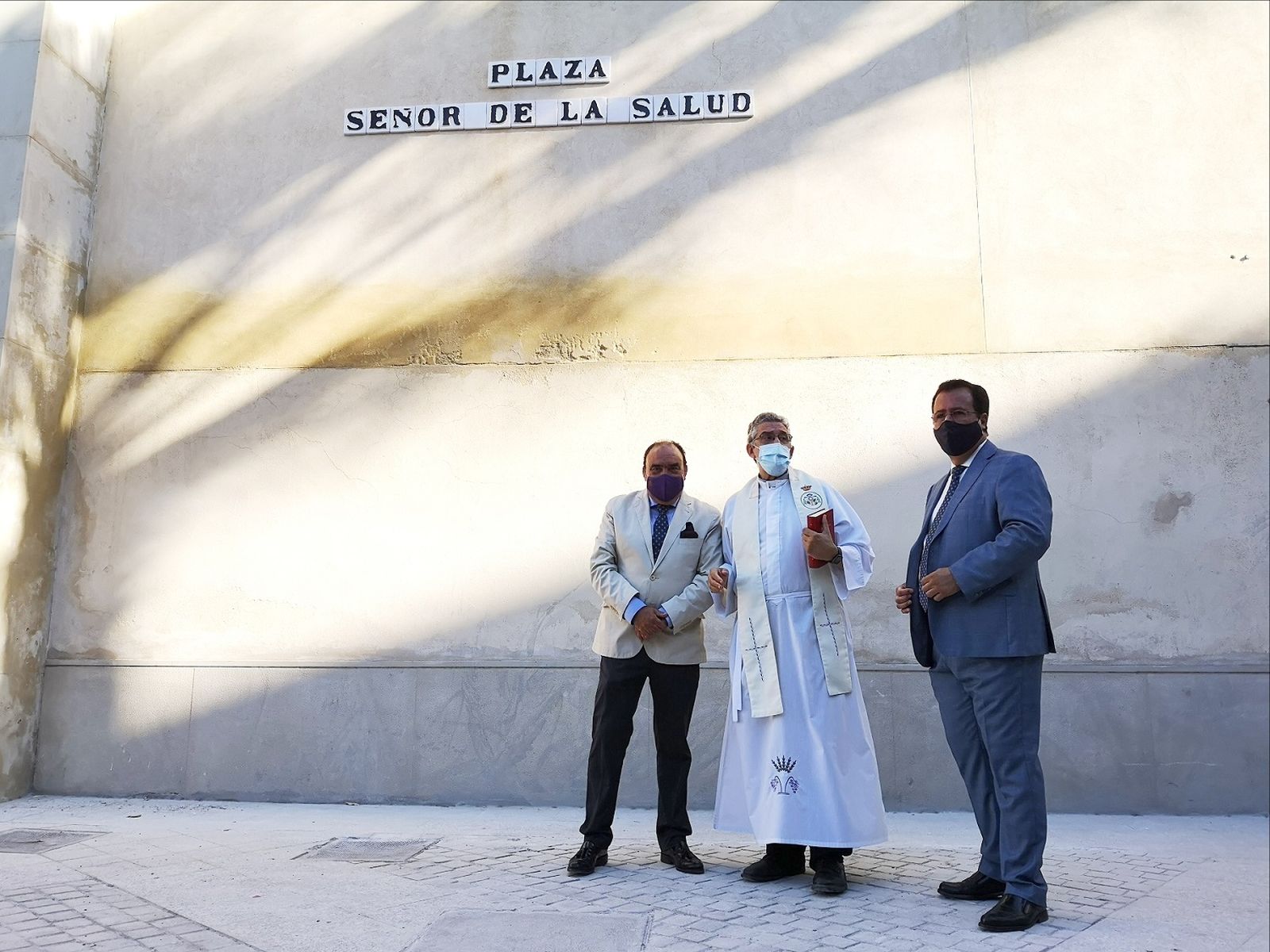 La nueva rotulación de la plaza.