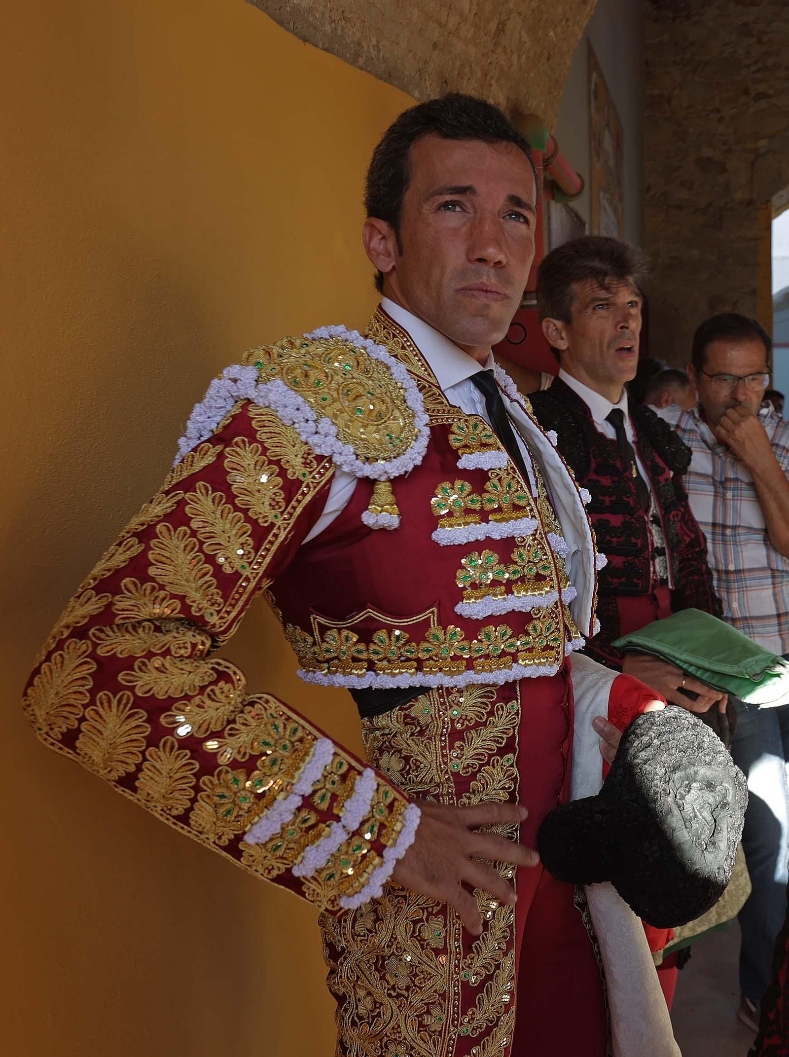 Fotos de la corrida del viernes de la Feria de La Línea: Morante de la Puebla, Talavante y David de Miranda Fotos de la corrida del viernes de la Feria de La Línea: Morante de la Puebla, Talavante y David de Miranda